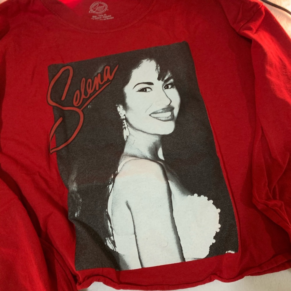 Selena long sleeve tee